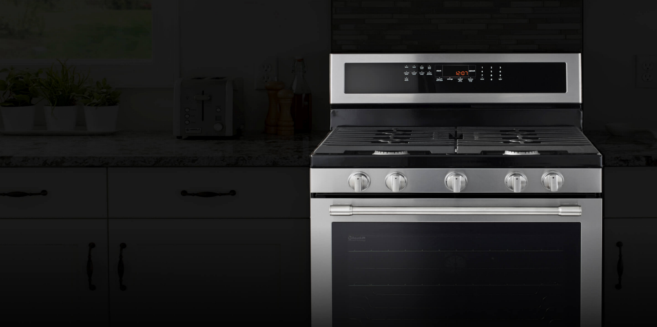 Shop Oven Ranges Electric and Gas Maytag