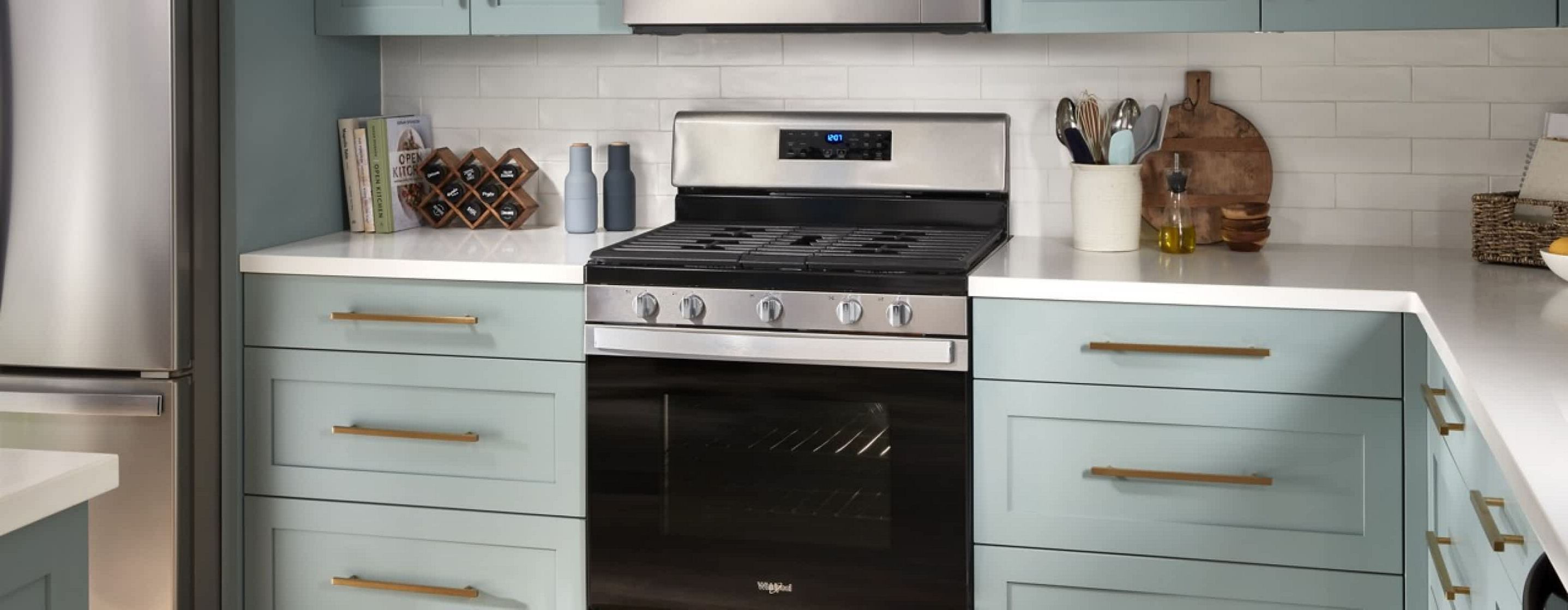 A Whirlpool® Range in a modern kitchen