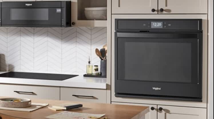 A Whirlpool® Single Wall Oven with a Black finish