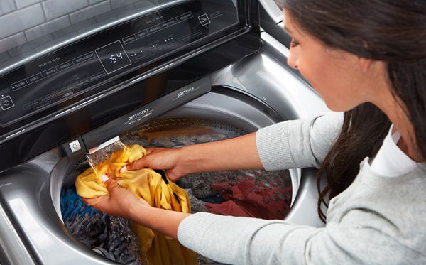 How to Get Dried Paint out of Clothes