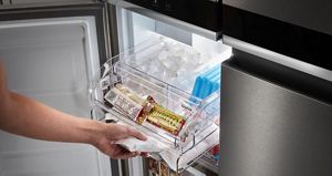Whirlpool refrigerator ice maker
