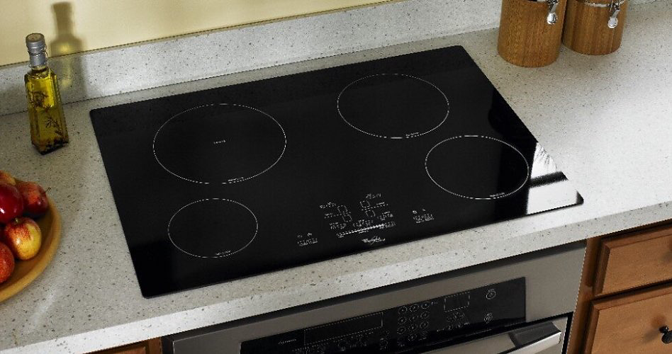 Ceramic cooktop with four heating elements