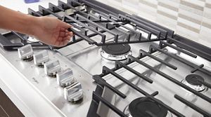Cleaning Stainless Steel Cooktops in 4 Steps Whirlpool