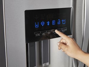 How Does a Refrigerator Icemaker Work? Whirlpool