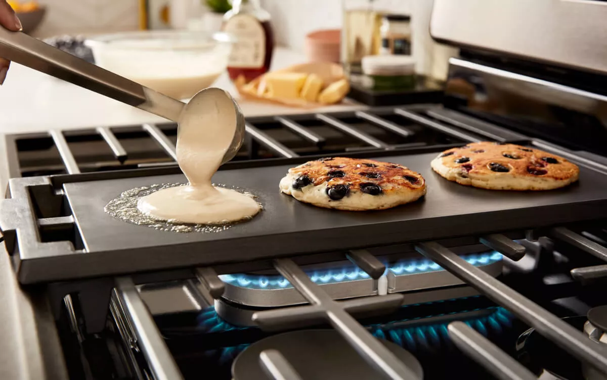 Flat Top Grill Setup on Glass Ceramic Range Stove 