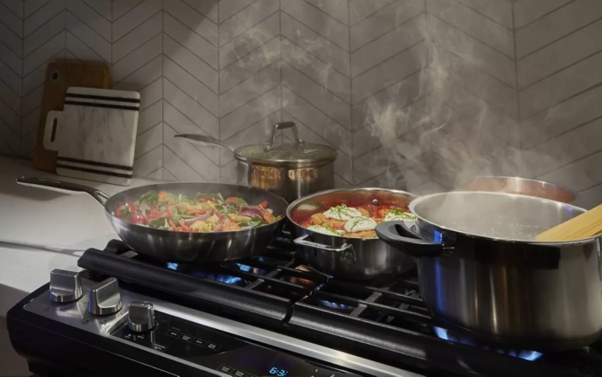 Kitchen Island Cooktop or Range: Which Is Best?